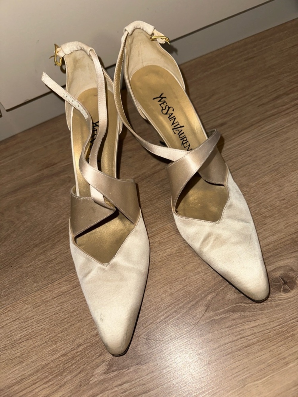 Yves Saint Laurent Vintage Ivory Bridal Satin Pointed-Toe Slingback Heels 7.5